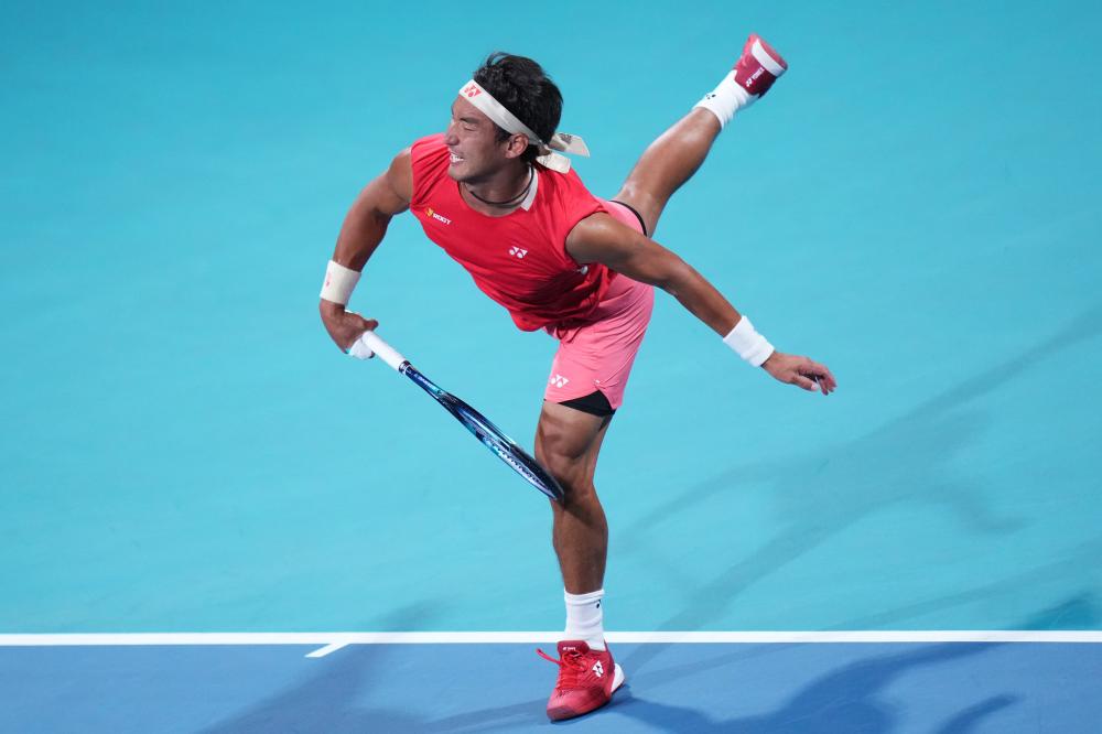 雷竞技app：阿莫林：输球更应该谢场 以后每个球员都必须谢场.